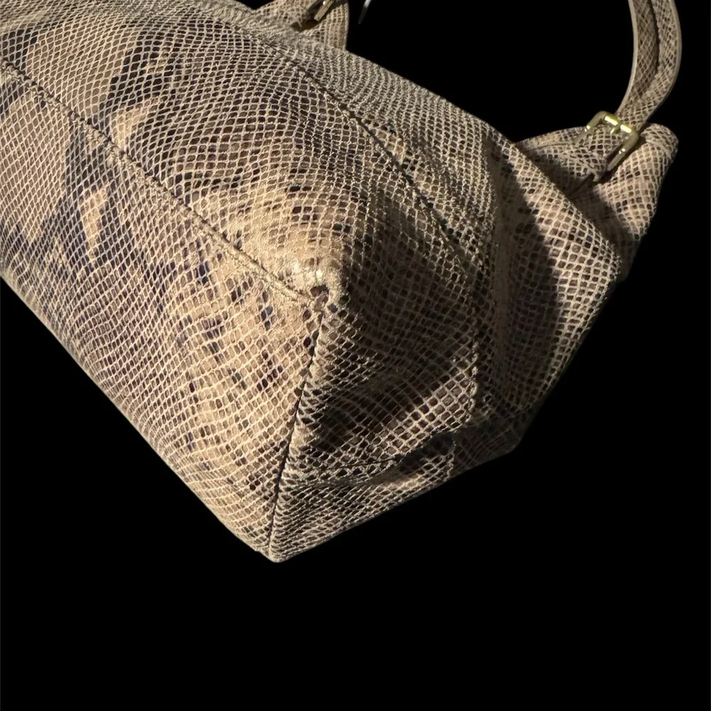 Tory Burch Python Embossed Shoulder Bag EUC - Picture 6 of 9